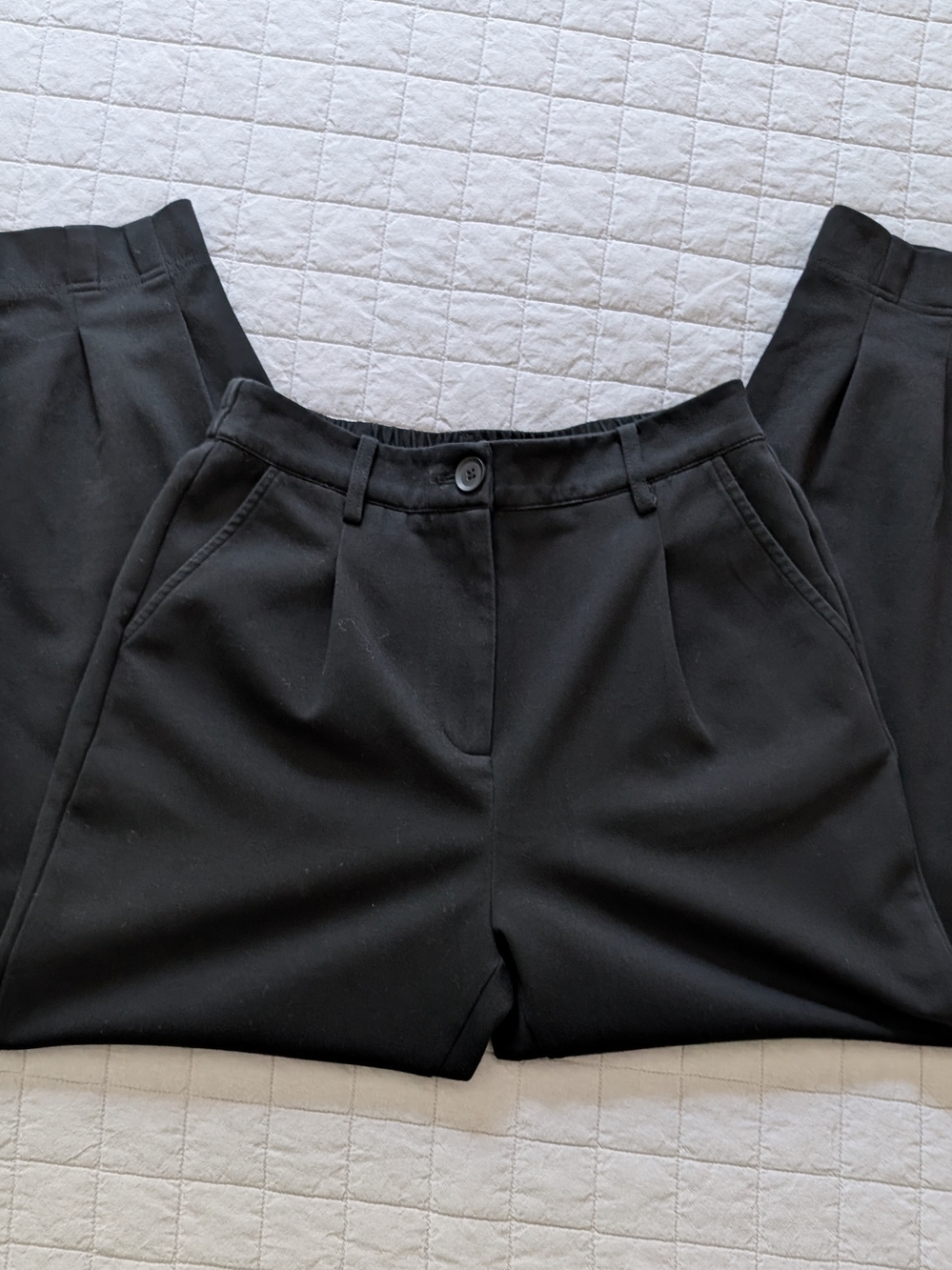 Black Barrel Style Pant